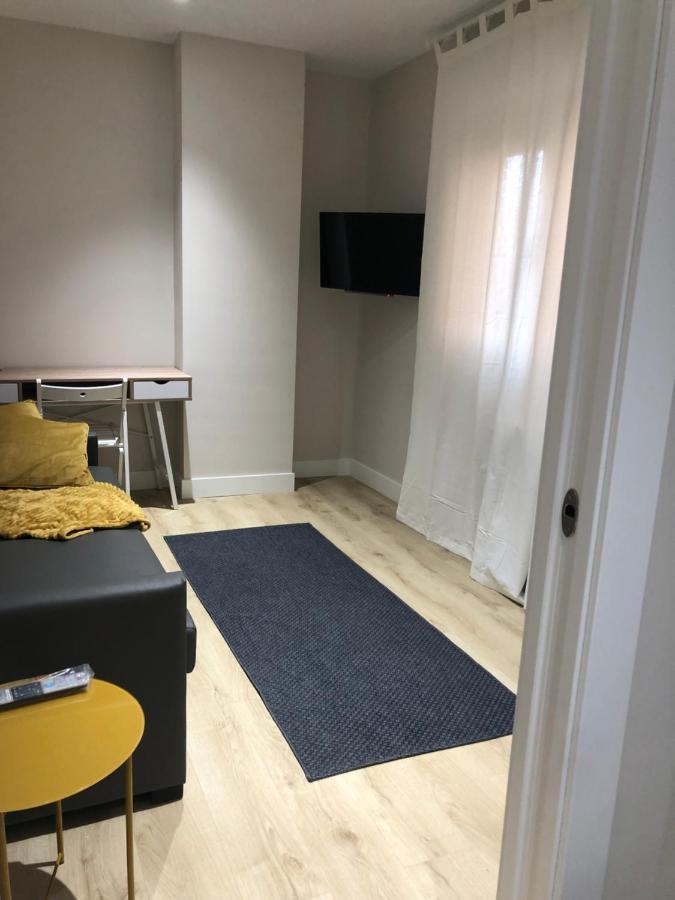 Pension La Castellana Логроньо Экстерьер фото